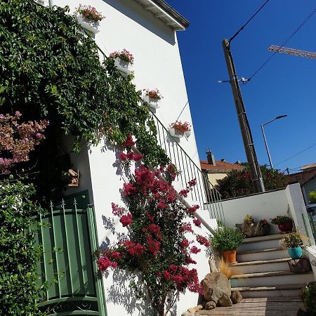 Appartement Duplexe De 1 A 4 Chambres Privees Dans Maison Le Teil Exterior foto